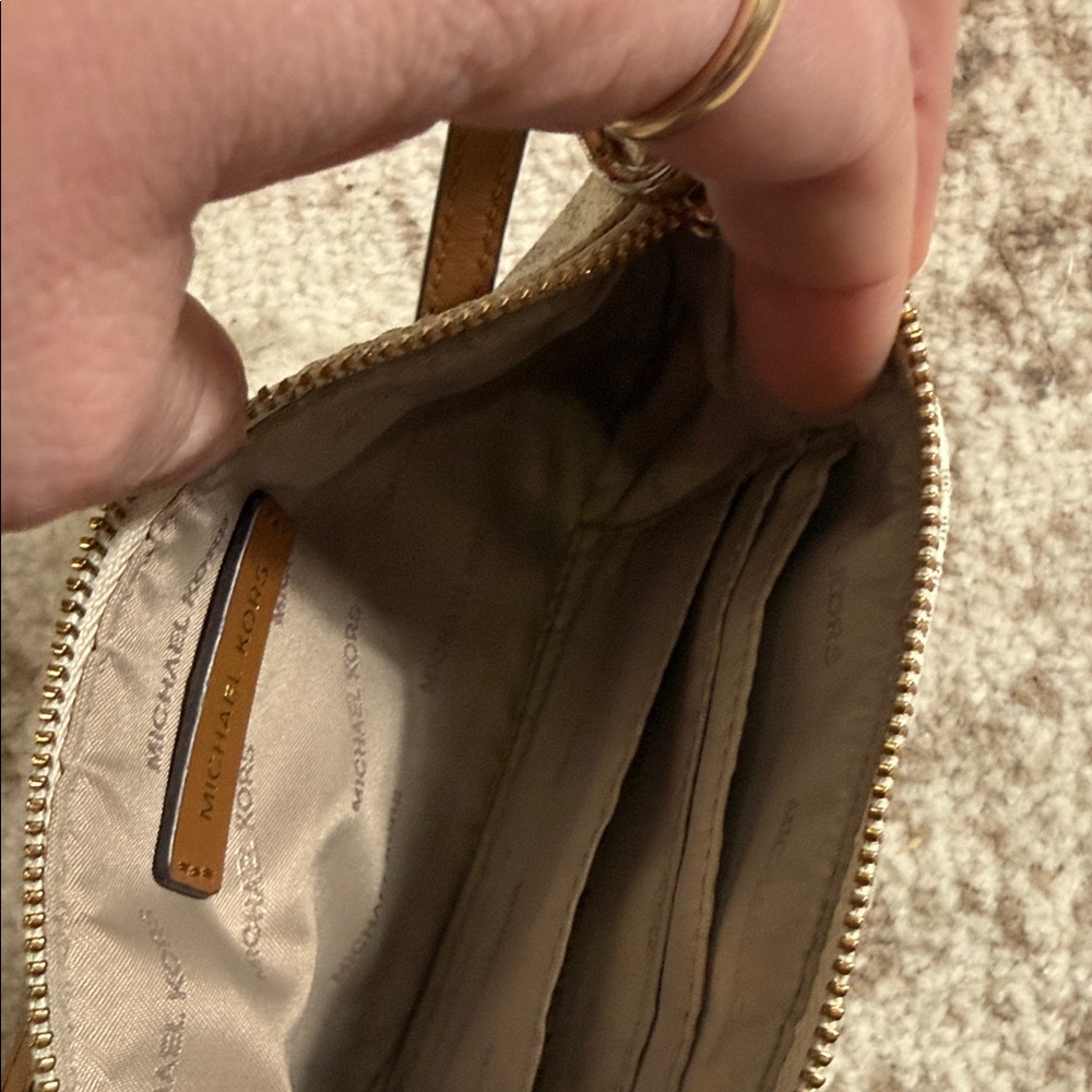 Michael Kors Cream Monogram Wristlet| Jet Set Small Signature Logo Wristlet - Picture 9 of 12